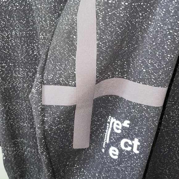 ROBERT GELLER x lululemon Take The Moment Hooded 1/2 Zip - Picture 3 of 7